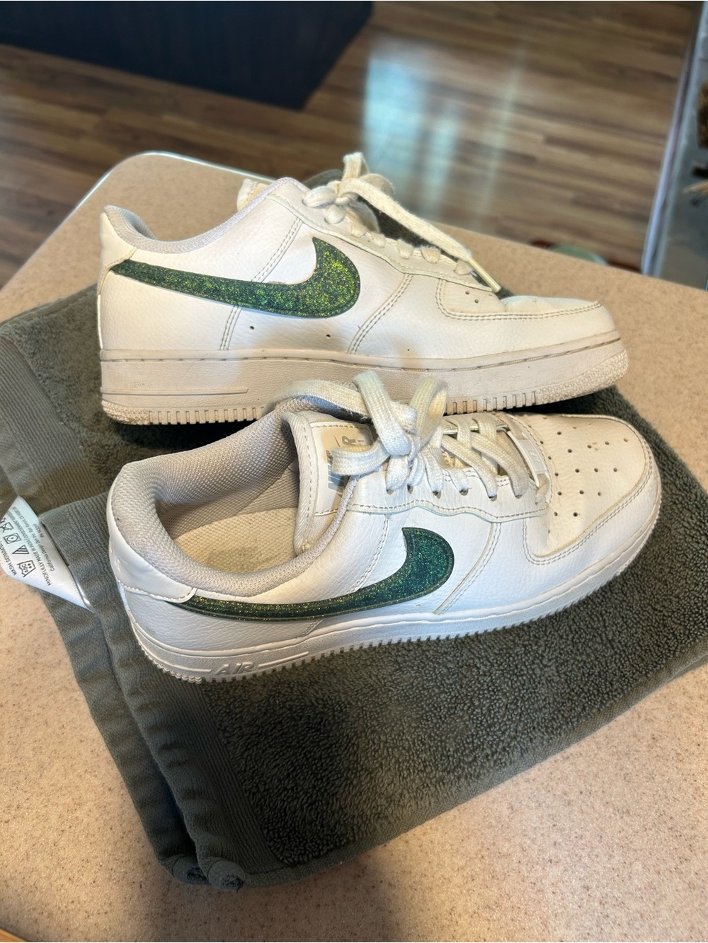 Air Force 1s Glitter Swoosh
